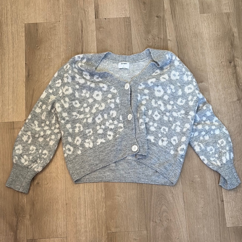 Old Navy Gray and White Floral Cardigan Sweater